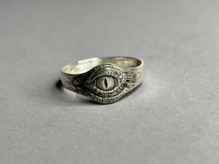 sterling silver men's signet ring hand engraving reptile alligator